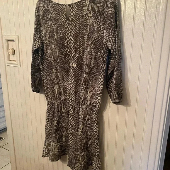 Soft joie drop waist 3/4 sleeve animal print dress - Picture 2 of 4